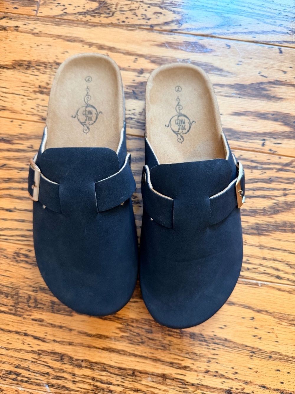 Clogs